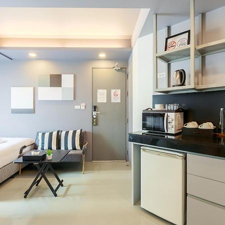 24 Hills Hotel Бангкок Экстерьер фото